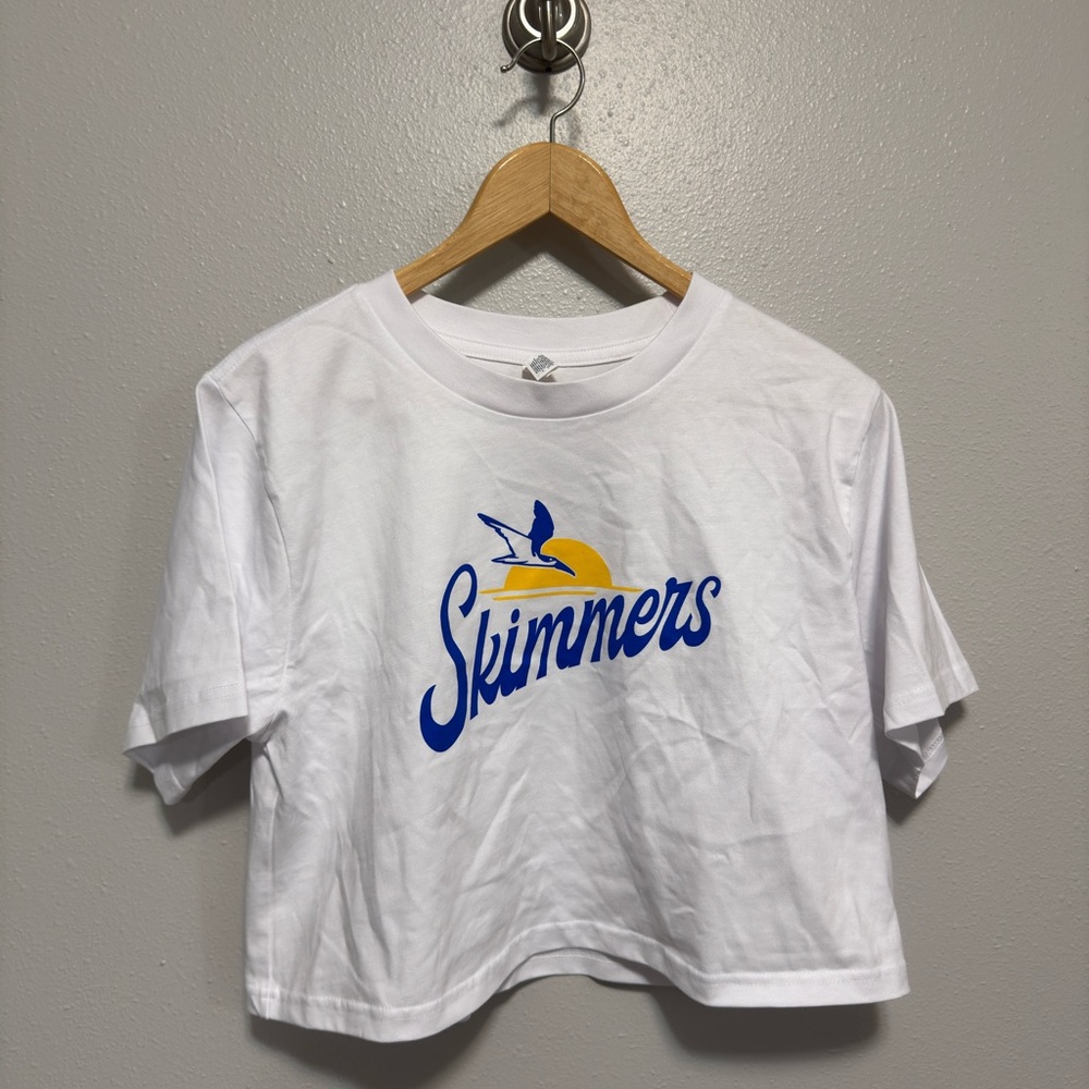 Skimmers Cropped Shirt - Size Small - NWOT 
Color: White